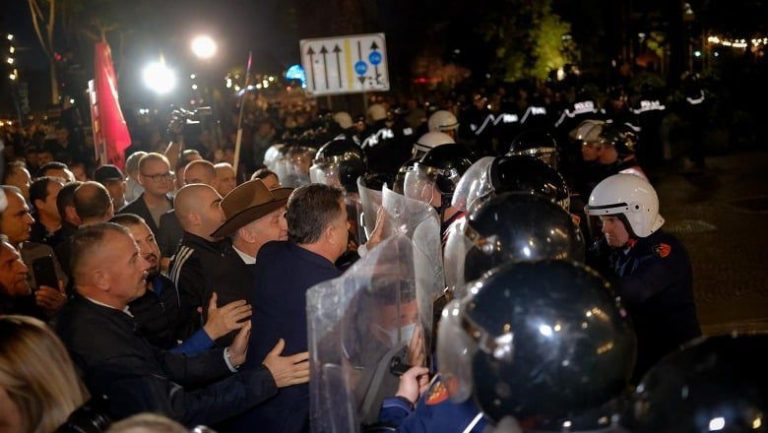 Protesta e PD-së më 26 nëntor: Akset e bllokuara dhe deputetët në terren