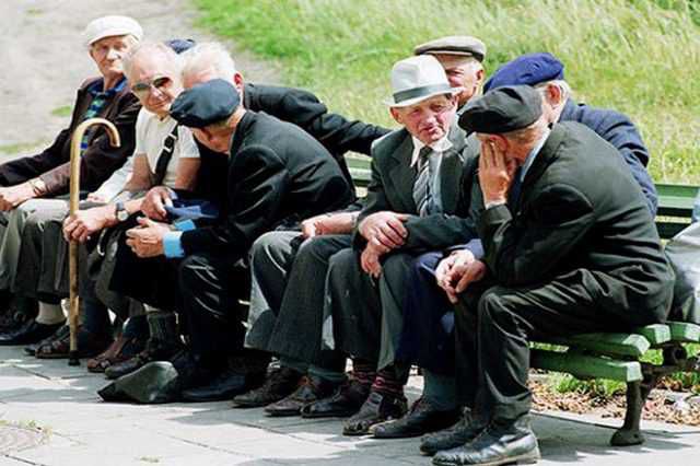 Politicians Prosper While Pensioners Struggle: The Stark Reality Behind Albania’s Economic ‘Boom’