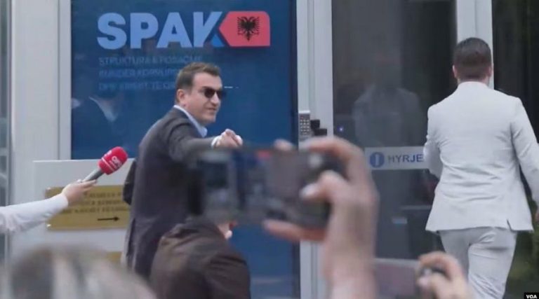 Veliaj flet si “non-grata”/ Akuza të forta SPAK-ut