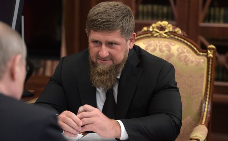 Kadyrov sfidon Trump-in: “Le të shohim nëse është burrë i fjalës”