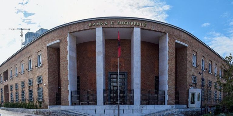 Banka E Shqipërisë Parashikon Flluskën E Ndërtimit: Kreditë Për Shtëpi Tashmë Me Tavan!
