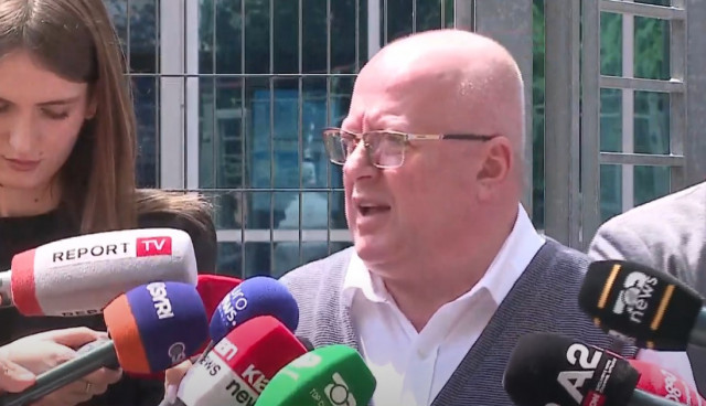 Skandali Në GJKKO: Gjobitet Sali Berisha, Shtyhet Sërish Seanca Për Dosjen “Partizani”