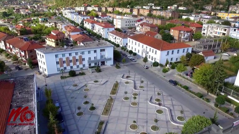 AKU Mbyll Kopshtin E Gramshit Pas Konfirmimit Të Salmonelës Tek Vezët
