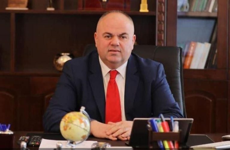 Safet Gjici Lirohet Nga Burgu – Gjendja Shëndetësore E Rënduar E Shpëton Nga 8 Muaj Burgim