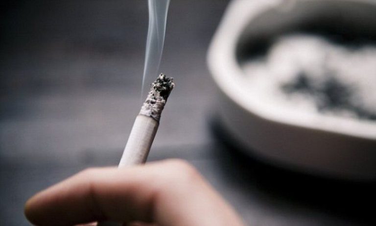 Franca Ndalon Pirjen E Duhanit Në Shumicën E Hapësirave Publike