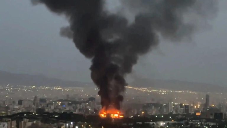 Izraeli Godet Iranin, Por A Fshihet Diçka Më Shumë Pas Bombave?