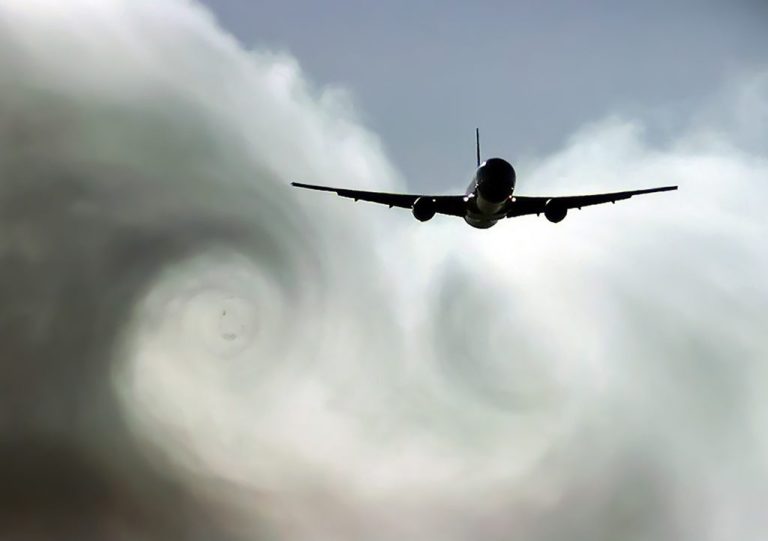 Ja Arsyet Pse Turbulencat Ajrore Po Shtohen Dhe Po Bëhen Më Të Rënda