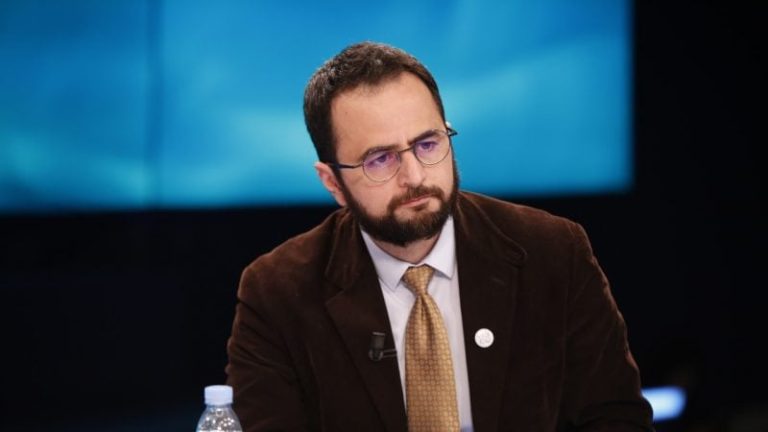 Hipokrizia e Lapajt? Shabani e Zbërthen Marrëveshjen Dhe I Bën Thirrje: Mbaje Fjalën!
