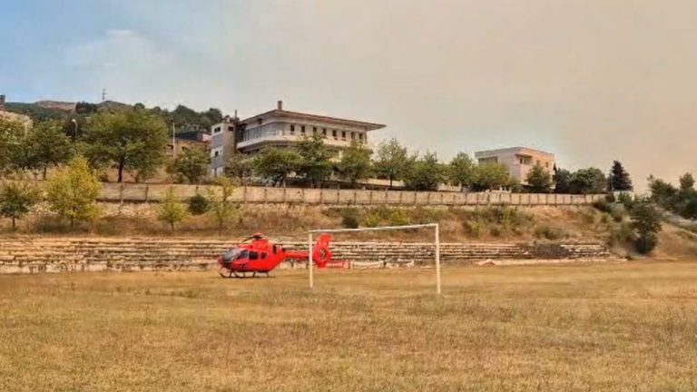 Rëndohet Situata Në Gramsh – Helikopterët E Emergjencave Në Gatishmëri Për Transportimin E Të Plagosurve