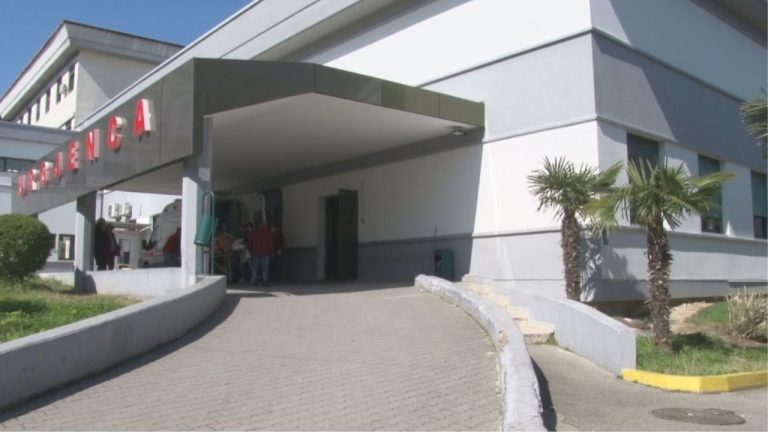 Vëllai i “të fortit të Sukthit” nën hetim për kërcënim ndaj drejtorit të spitalit të Durrësit