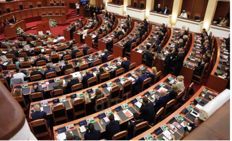Debatet Për Komisionet Parlamentare, Një Betejë Për Procedura Pa Përmbajtje