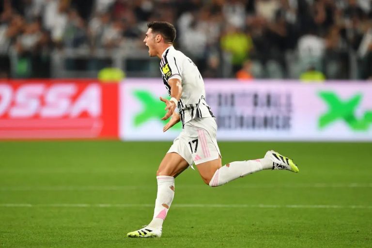 Derbi i çmendur i Italisë: Juventusi mposht Interin 4-3 mes supergolave dhe duel vëllezërish