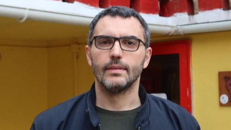 Arlind Qori Nis Fushatën Për Bashkinë E Tiranës: “Një 5 Mijë Leksh I Juaji Mund Të Na Ndihmojë Të Gjithëve”