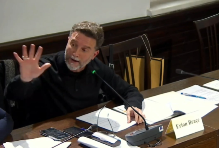 Skandali Me Hemodializën: Braçe Kërkon Hetim 10-Vjeçar Për Pagesat Fiktive Të Spitalit Amerikan Skandali Me Hemodializën: Braçe Kërkon Hetim 10-Vjeçar Për Pagesat Fiktive Të Spitalit Amerikan