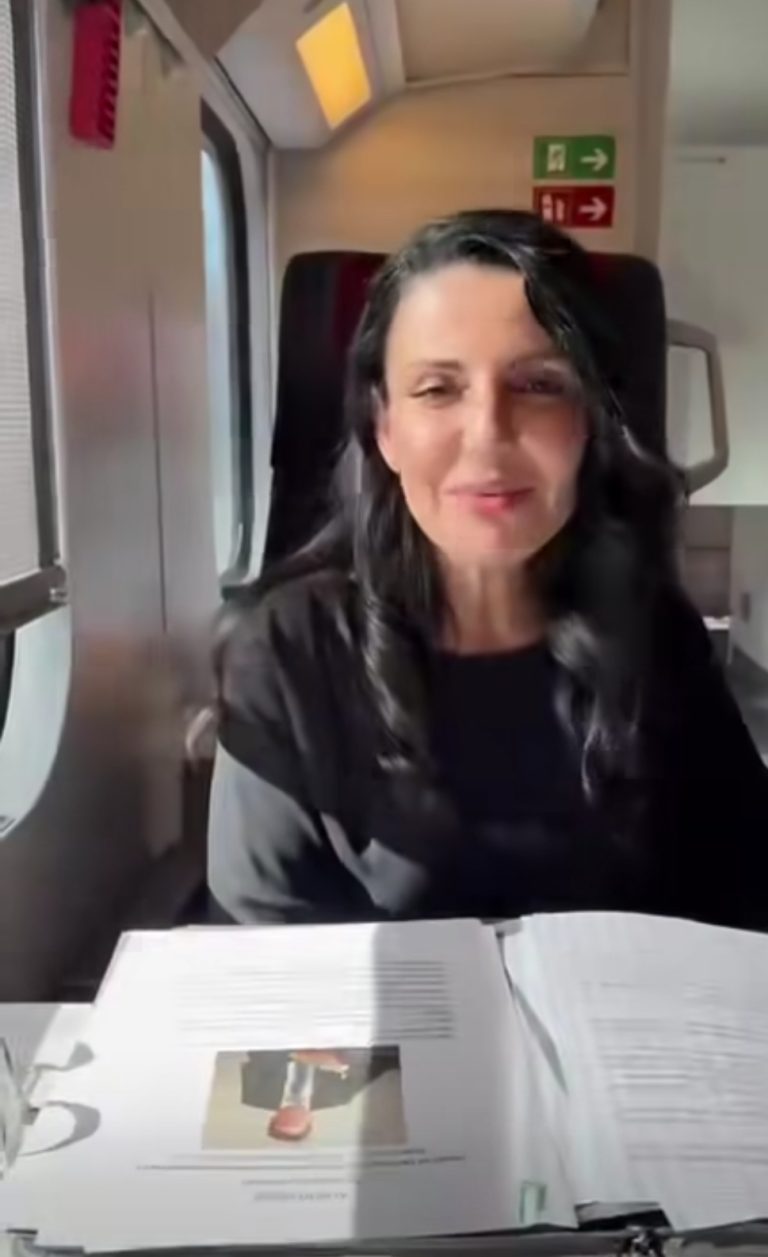 Belinda Balluku reagon pas hetimit të SPAK: “Në Zvicër për takime bilaterale” Belinda Balluku reagon pas hetimit të SPAK: “Në Zvicër për takime bilaterale”
