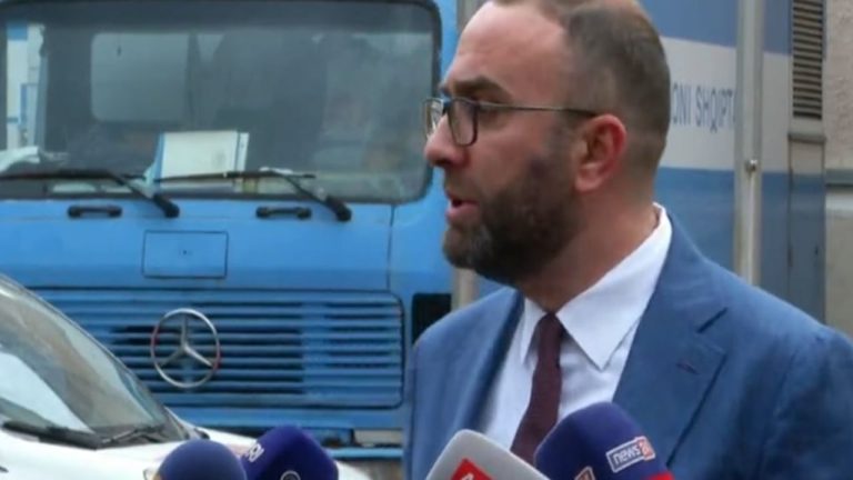 Bardhi Akuza Të Forta Ndaj Peleshit: “Skenari I Përjashtimit U Ndërtua Para Se Niko Klouni Ta Shpallte”