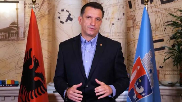 Veliaj pas shkarkimit: Nga qelia sfidon drejtësinë e re dhe paralajmëron ‘re të zezë frike’ mbi Shqipëri