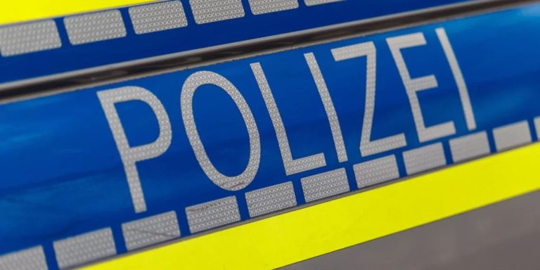 Policia Gjermane Kontrollon Shtëpinë E Gazetarit Për Një Postim Në Rrjetet Sociale