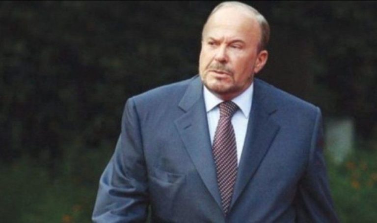 Nesër Lamtumira Për Fatos Nanon: Detajet E Ceremonisë Funebre Shtetërore Në Pallatin E Kongreseve