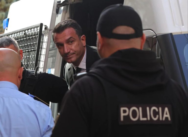 Kushtetuesja Rikthen Erion Veliajn Në Detyrë Si Kryetar Bashkie Tiranë