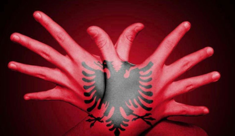 18 Mijë Shqiptarë Nga Kosova Zgjedhin Shqipërinë Për Festat Kombëtare: Fluks I Lartë Në Morinë