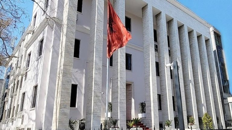 Gjykata E Lartë Me Dy Standarde Në Zgjedhjet Për Gjykatën Kushtetuese