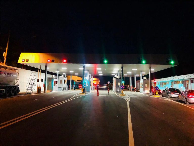 AMP Nis Hetimin Ndaj Dy Policëve Në Hanin E Hotit: Kamioni Boshnjak U Kap Me 131.7 Kg Marihuanë Në Mal Të Zi