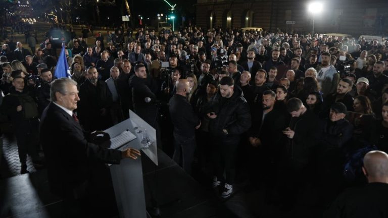 Protesta E PD Para Kryeministrisë: Mesazh Politik Pa Fuqi Mobilizuese