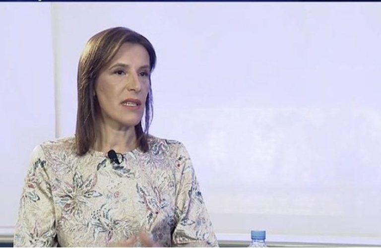 Viti 2025 Tragjik”: Klodiana Lala Shpërthen Kundër Policisë së Shtetit — “Është Shndërruar Në Bandë Që Mbledh Lekë”