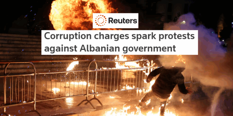 Reuters: Molotovë Ndaj Qeverisë Shqiptare Pas Akuzave Për Korrupsion