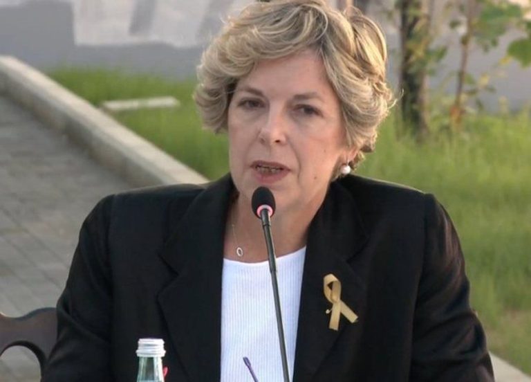 Një Milionere Në Krye Të Shëndetësisë: Pasuria Shumëmilionëshe E Ministres Evis Sala Ngjall Pikëpyetje Publike