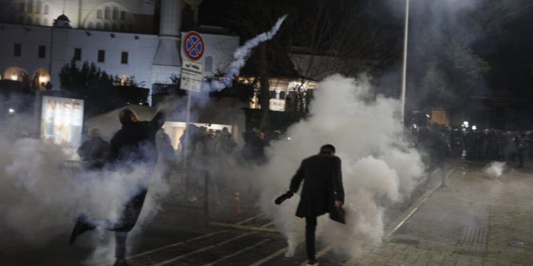 Arrestimet E Paligjshme, Gjykata Liron 19 Protestuesit E 24 Janarit