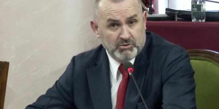 SPAK Kërkon Arrestimin E Ballukut, PS Lëviz Për Të Ndryshuar Ligjin Për Pezullimin Nga Detyra