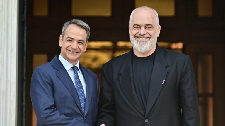 Batuta në Athinë mes Ramës dhe Mitsotakis/ Nis takimi mes dy kryeministrave