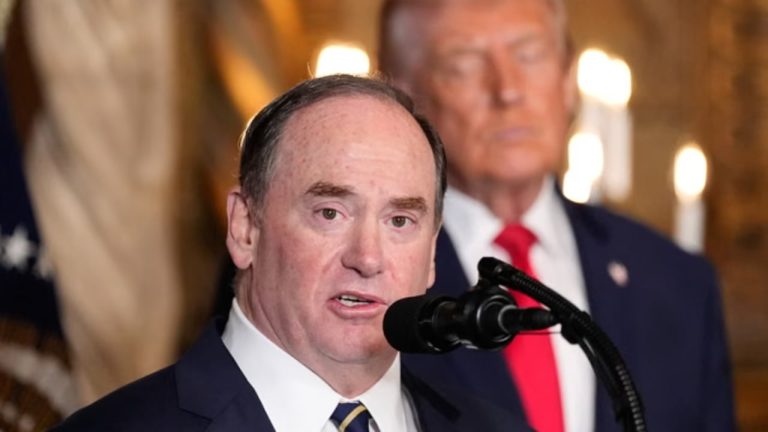 Lëvizje e papritur në Pentagon: Largohet sekretari i Marinës së SHBA mes tensioneve për Iranin