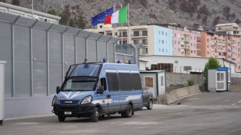 Qendrat e migrantëve në Shqipëri, avokati i BE: marrëveshja Itali-Shqipëri duket e vlefshme