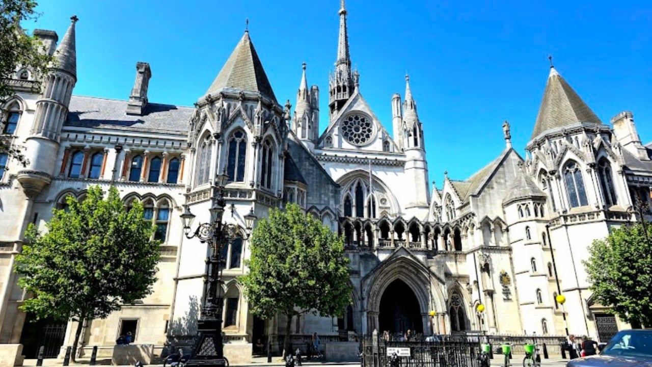 Gjykata e Lartë në Londër pezullon ekstradimin e 5 të dyshuarve për vrasjen e Ardian Nikulajt