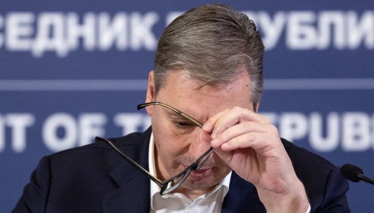 Vuçiç në Francë: Serbia s’është në linjë me botën për shkak të Kosovës, kërkon “vendime të guximshme”