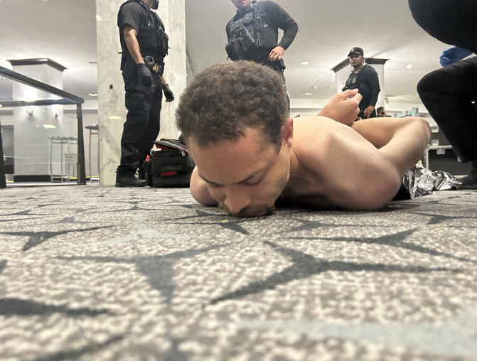 Të shtëna pranë darkës me gazetarët në SHBA, Trump: i dyshuari u neutralizua