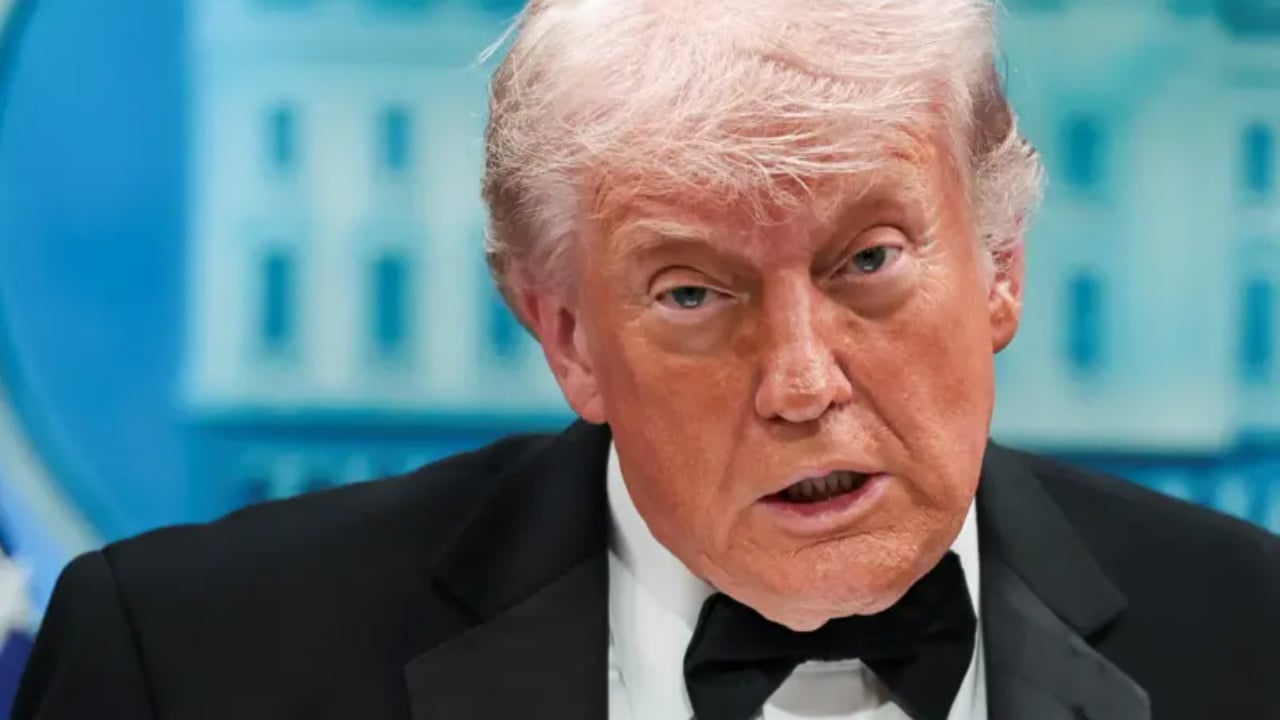 Trump flet për sulmin në darkën me gazetarët: Pretendon motiv fetar, hetimet mbeten të paqarta