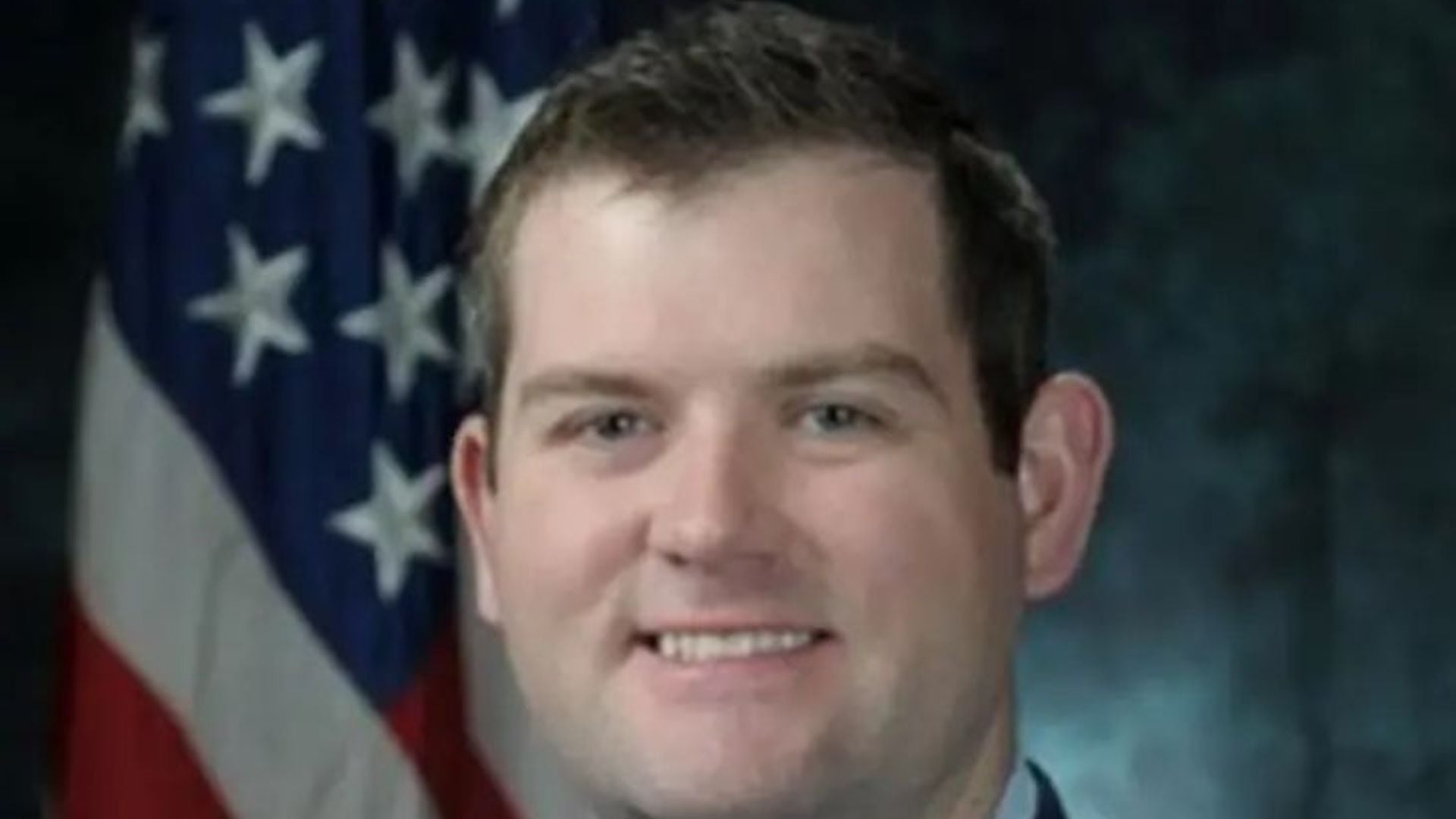 Vdes ish-ushtaraku amerikan që pritej të dëshmonte për UFO-t para Kongresit