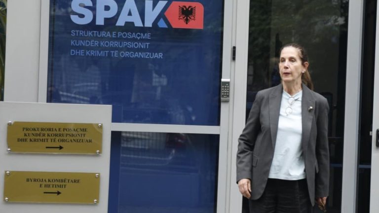 Mirela Kumbaro në SPAK për rreth 4 orë, dëshmon si person në dijeni për Arena Kombëtare