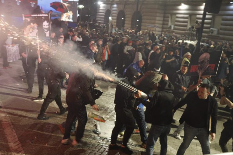 Gjyqtari “Socialist”? Përplasje Në Gjykatë Për 11 Protestuesit E PD