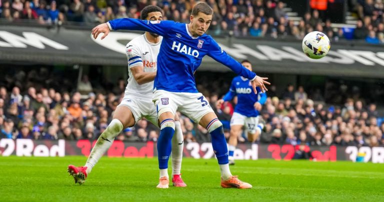 Anis Mehmeti ngjitet në Premier League, Ipswich vulos rikthimin me 3-0 ndaj QPR