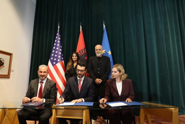 Marrëveshja 6 miliardë dollarë për LNG: çfarë fiton realisht Shqipëria nga projekti