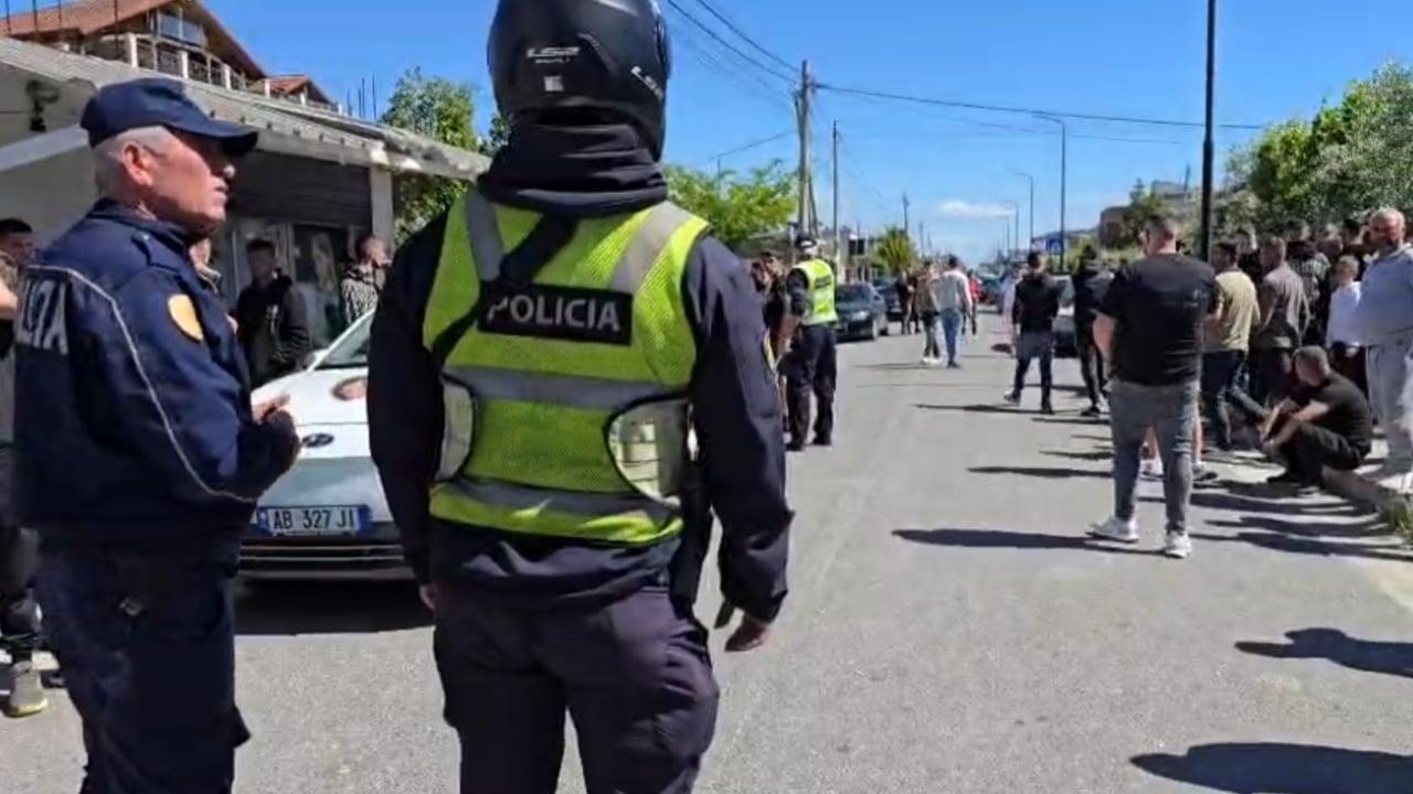 Aksidenti me dy të mitur të vdekur në Durrës, pezullohen 3 drejtues policie