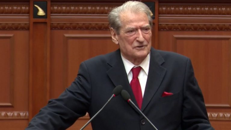 Berisha në Kuvend për tragjedinë në Durrës: “Ishte patronazhist, duhej arrestuar 10 herë”