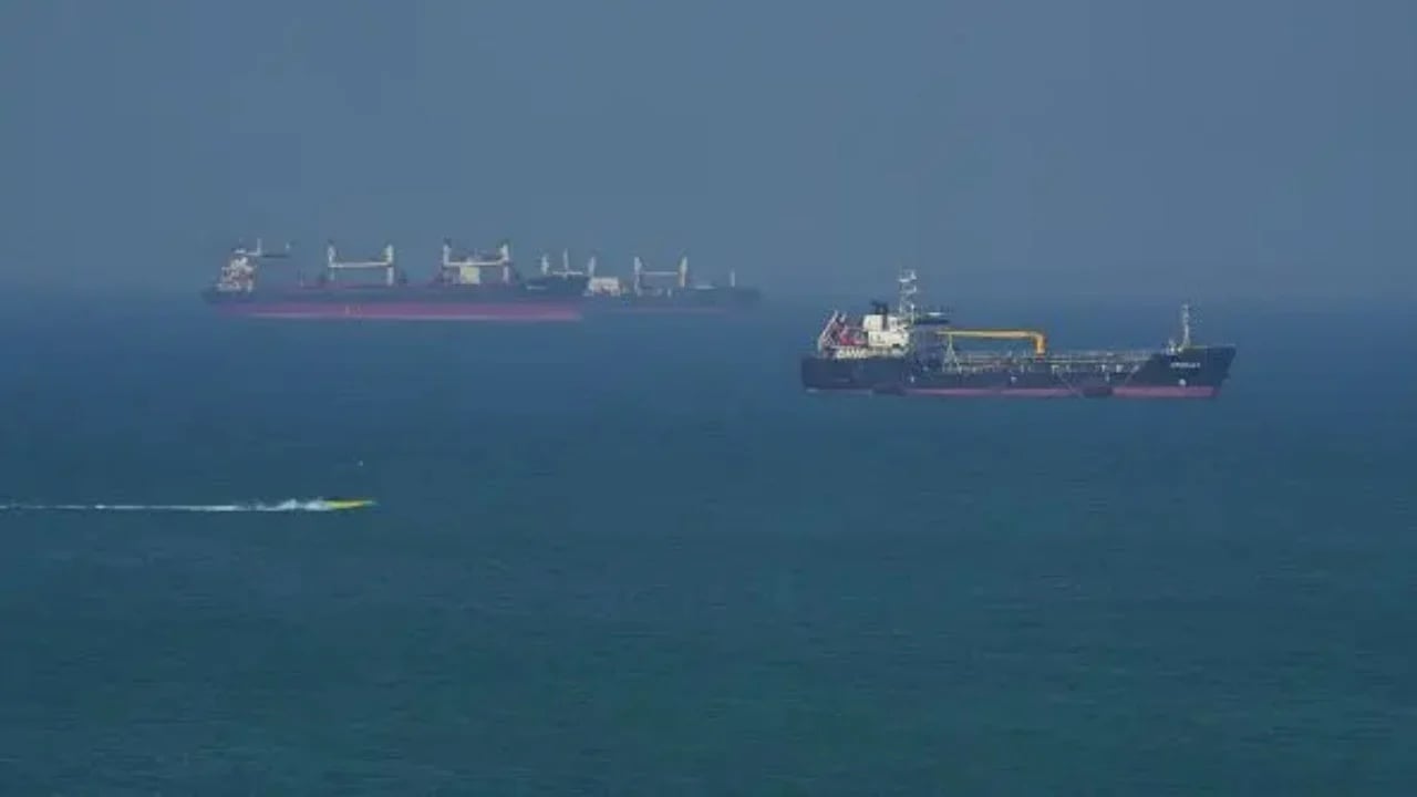 Irani pretendon goditje ndaj një anijeje amerikane në Hormuz, SHBA e mohon
