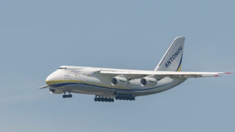 Antonov An-124 u ul në Prishtinë, por institucionet nuk japin shpjegime për fluturimin