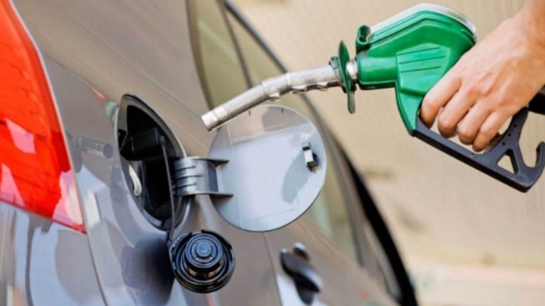 Bordi ul çmimin e naftës në 193 lekë, benzina zbret në 179 lekë për litër